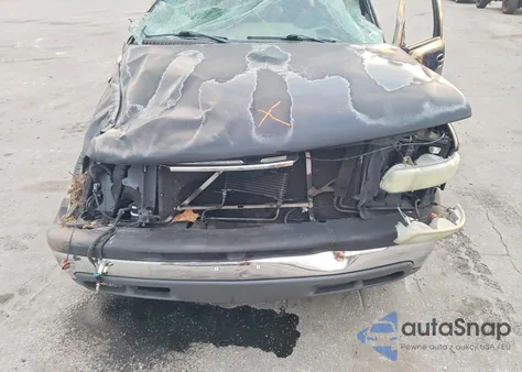 2004 Chevrolet Tahoe C1500 from USA, damaged, VIN 1GNEC13Z34J311569